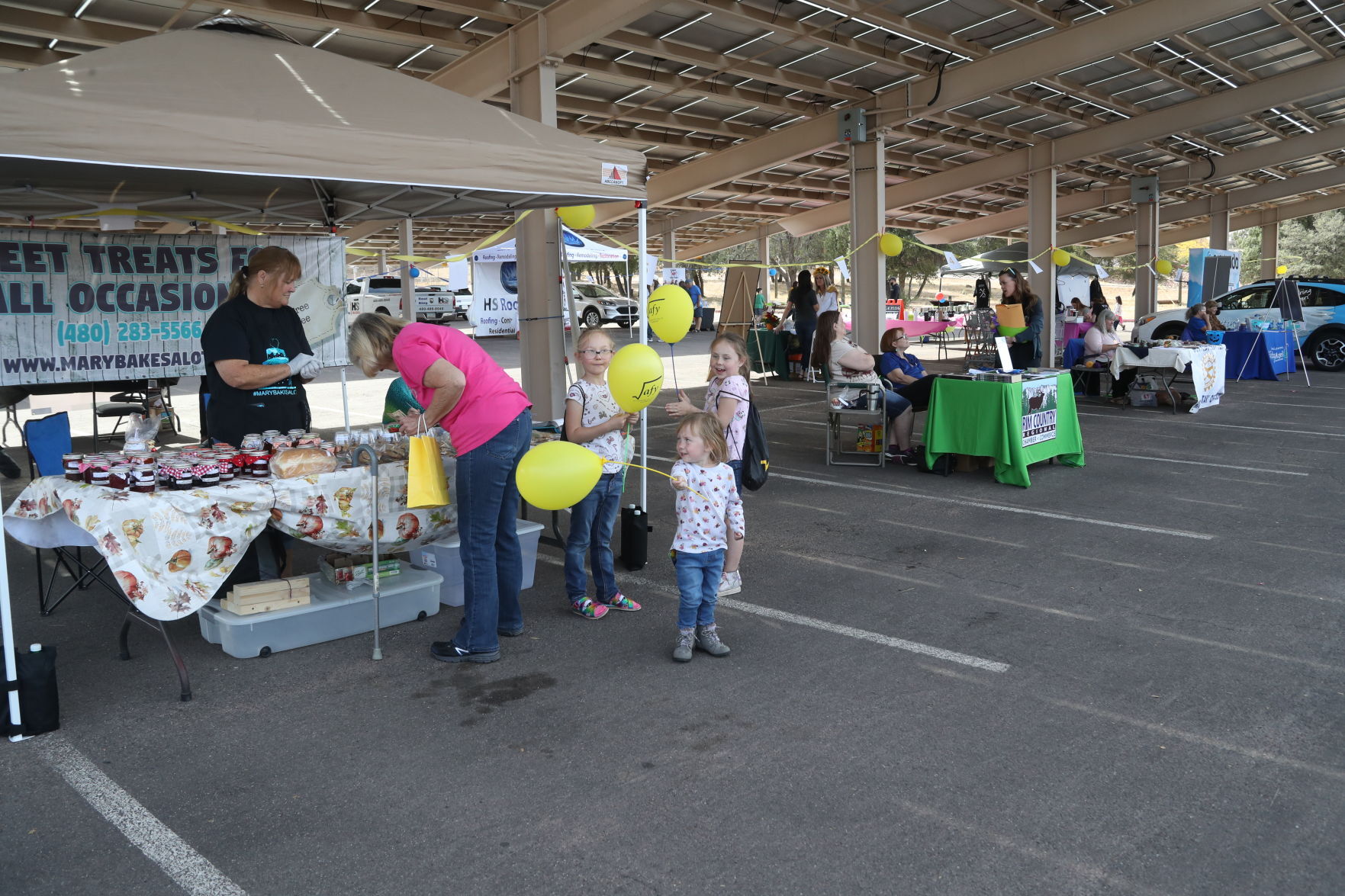 Business Expo Flea Market Girls With Balloons